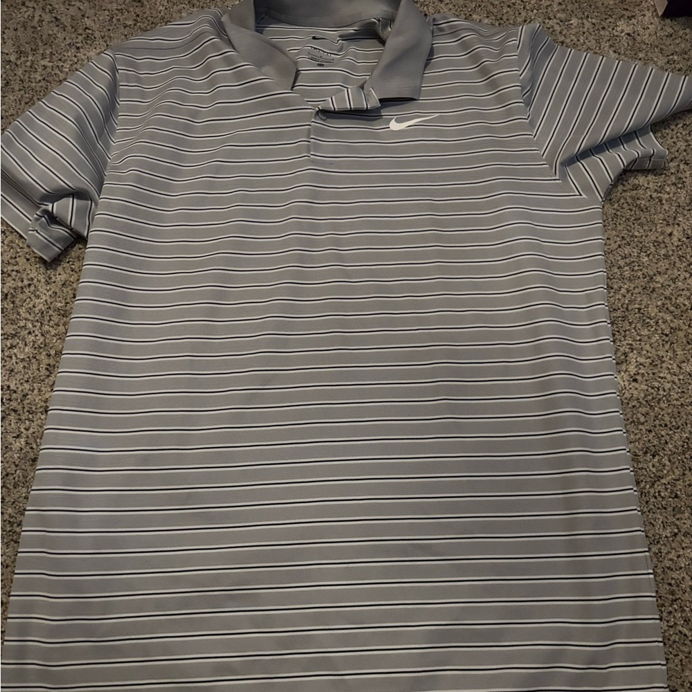 Nike Men's Gray Striped Polo Shirt